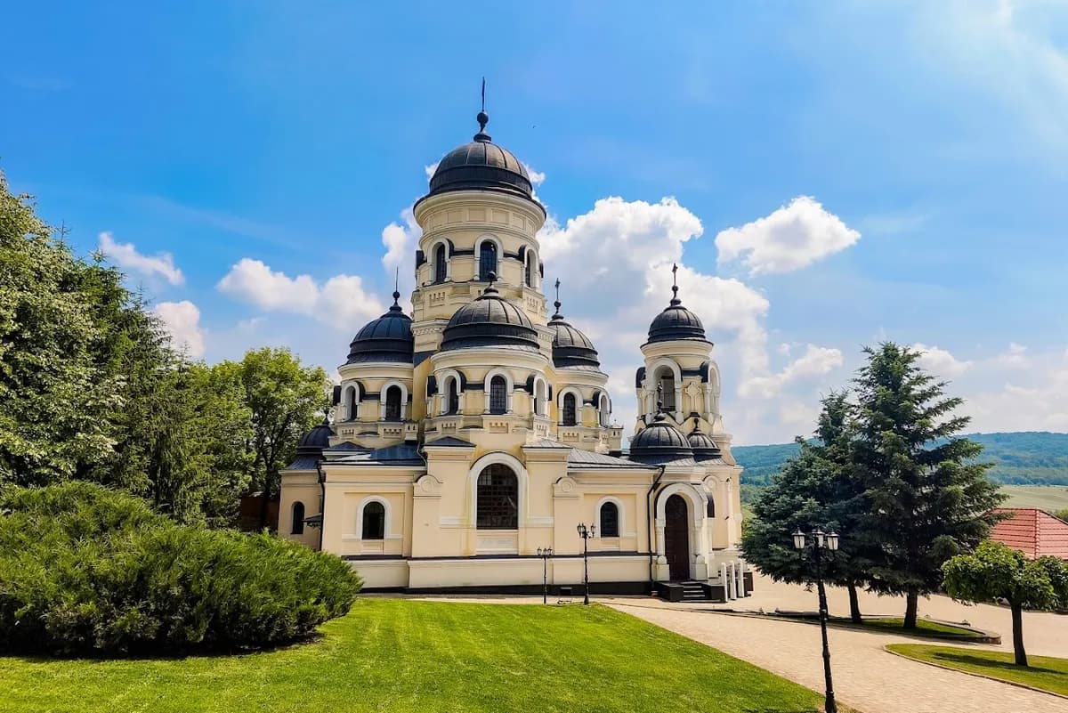 Mănăstirea Căpriana