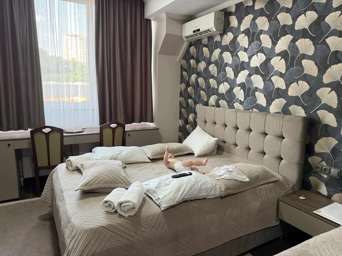 Hotel Iris
