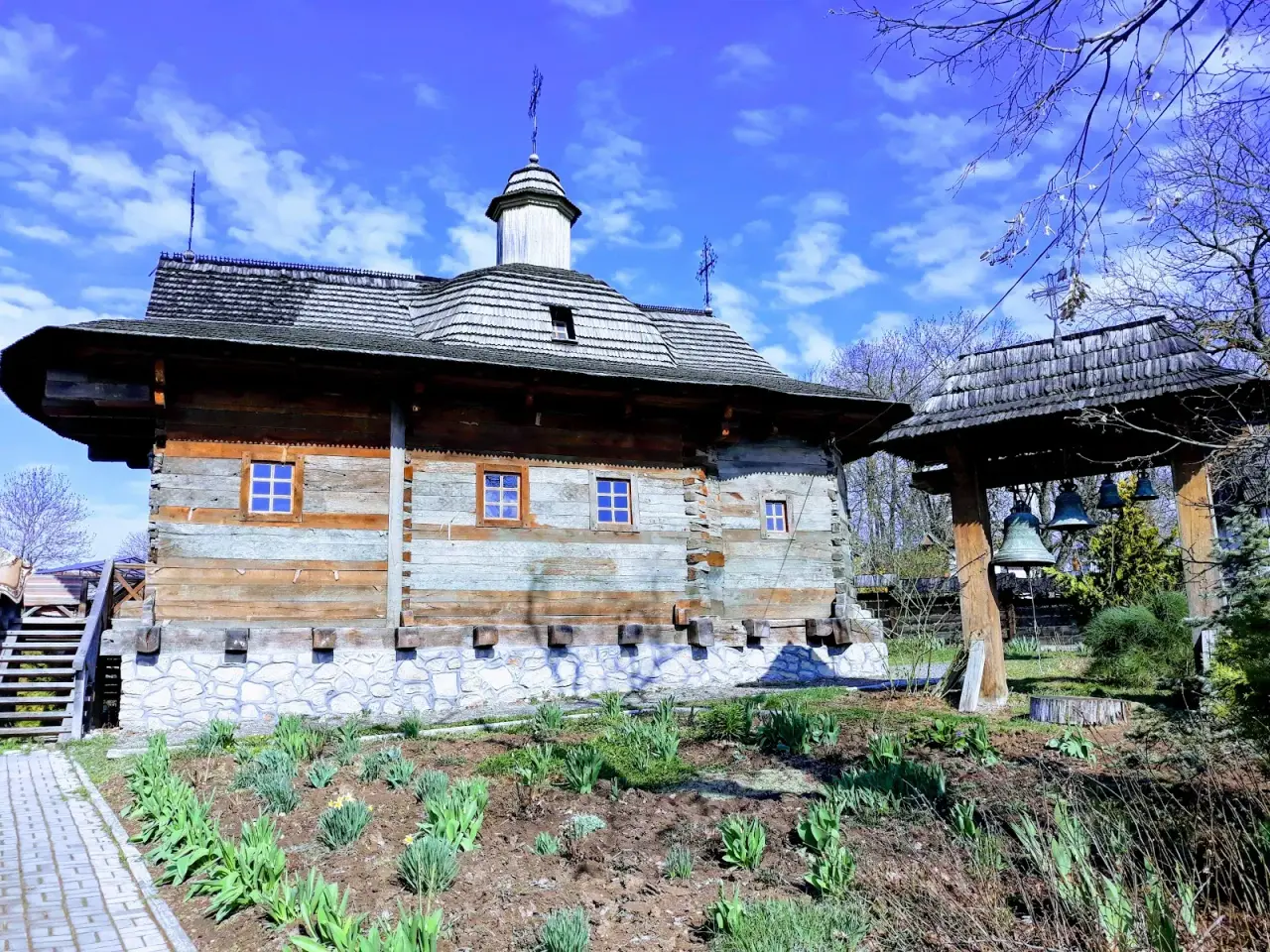 Casă Părintească — fotografie 1