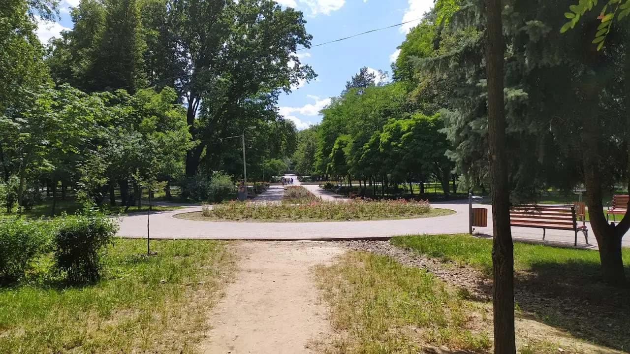 Grădina Publică „Alunelul" — fotografie 3