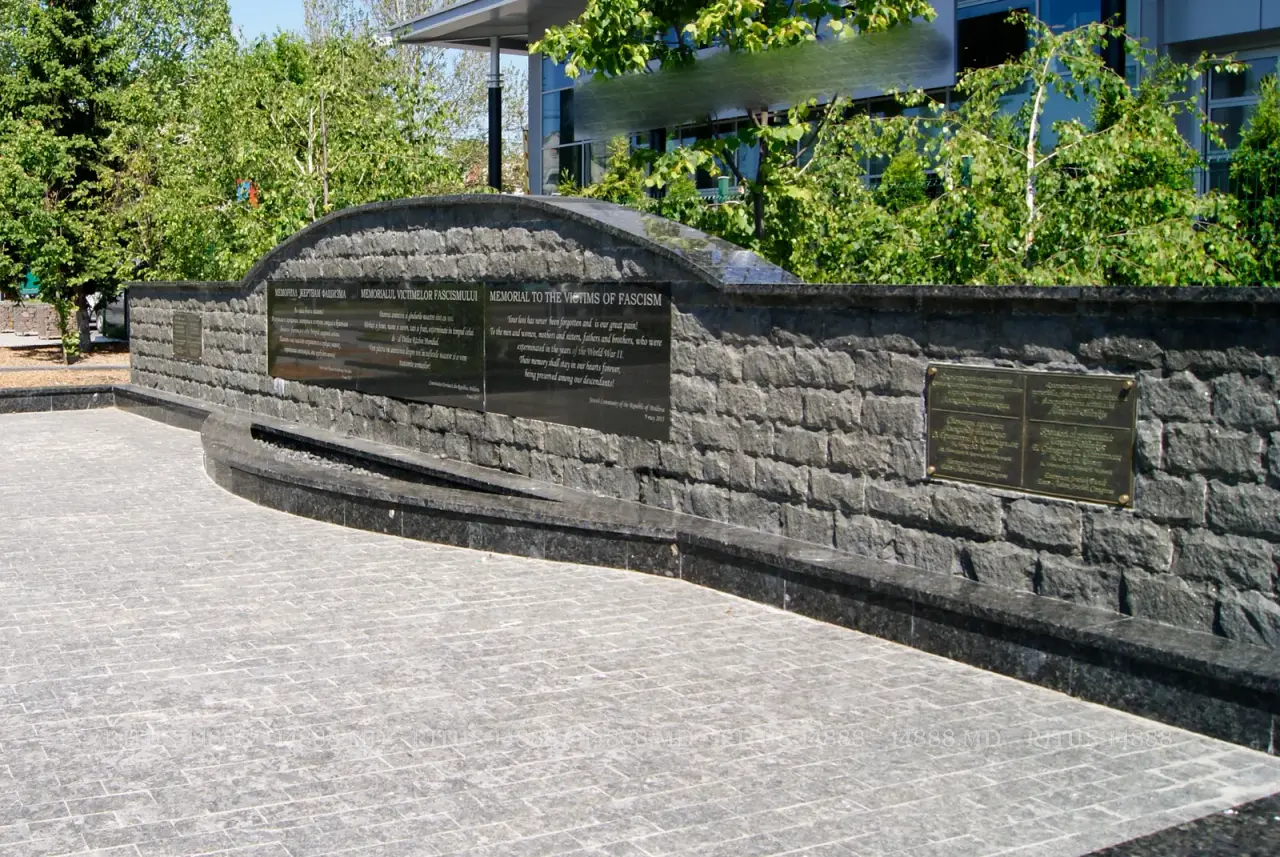 Memorialul Victimelor Fascismului (Memorial to the Victims of Fascism) — fotografie 1