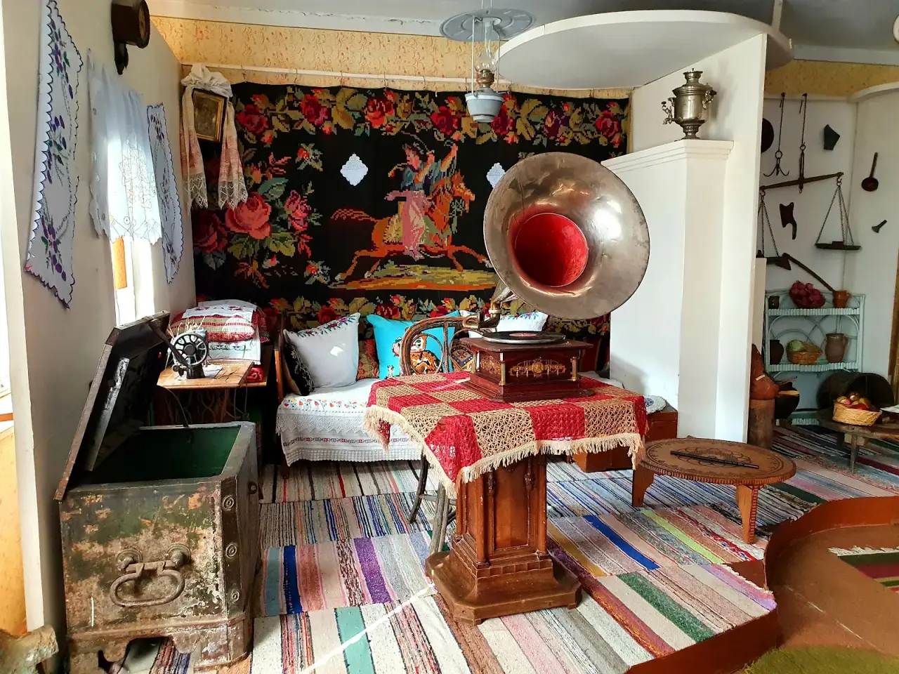 Muzeul Regional de Istorie şi Studiere — fotografie 1