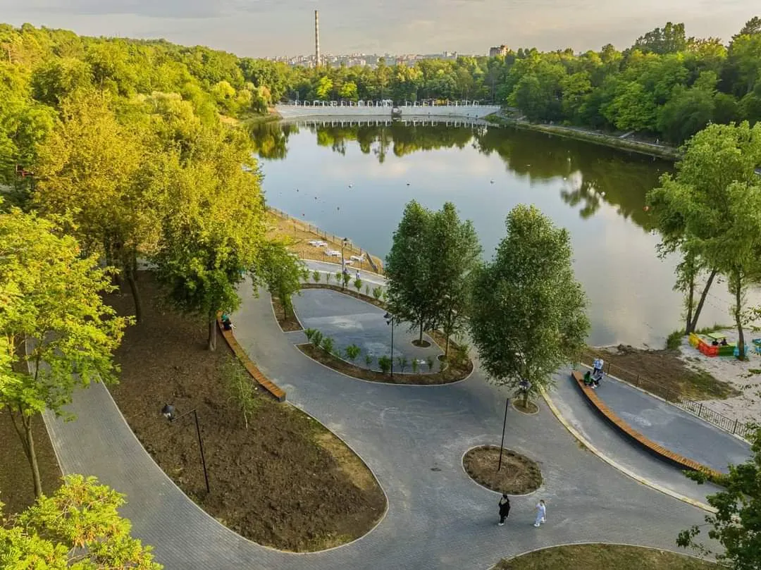 Parcul Rîșcani — fotografie 1
