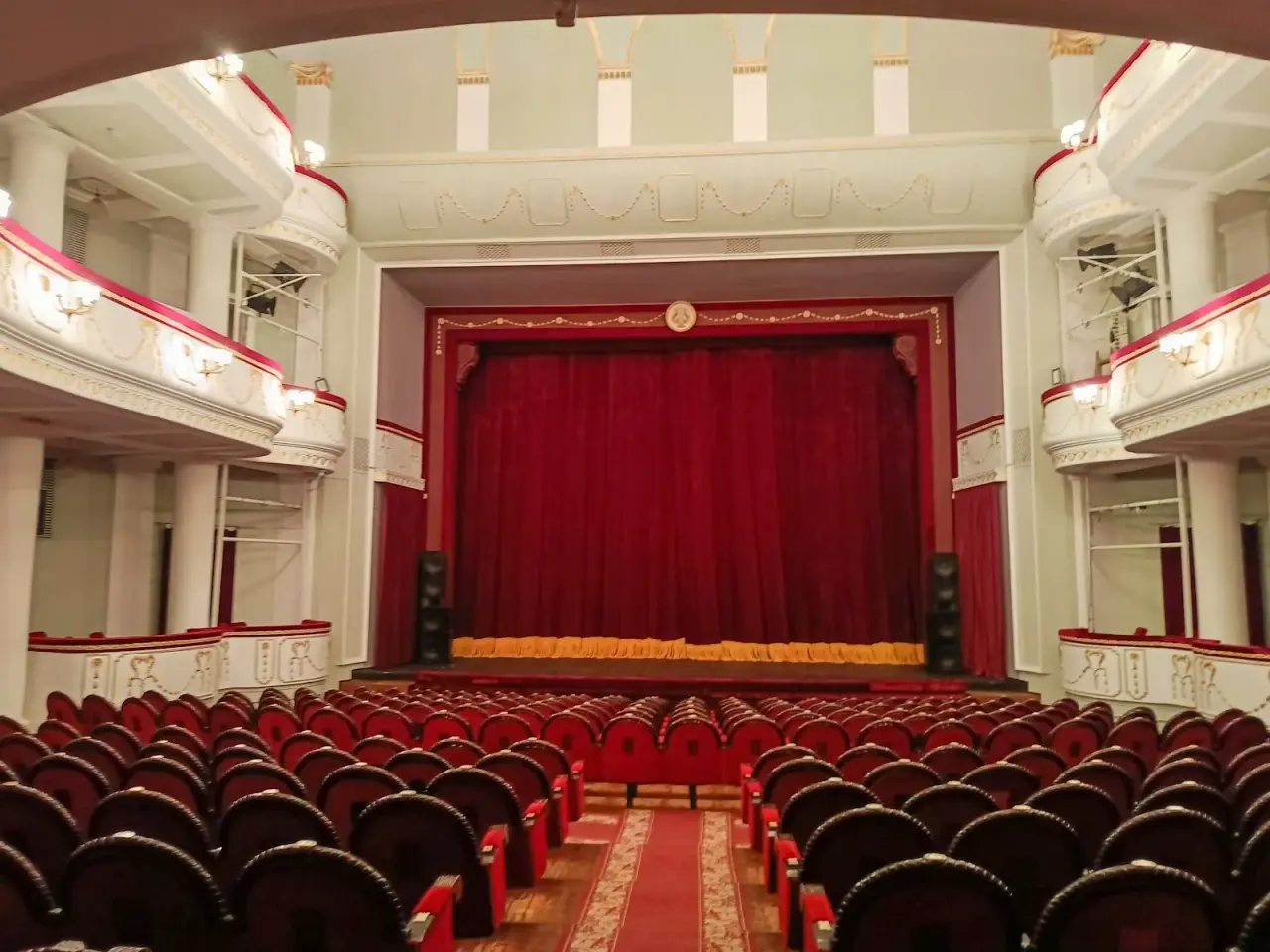 Teatrul Național Mihai Eminescu — fotografie 2