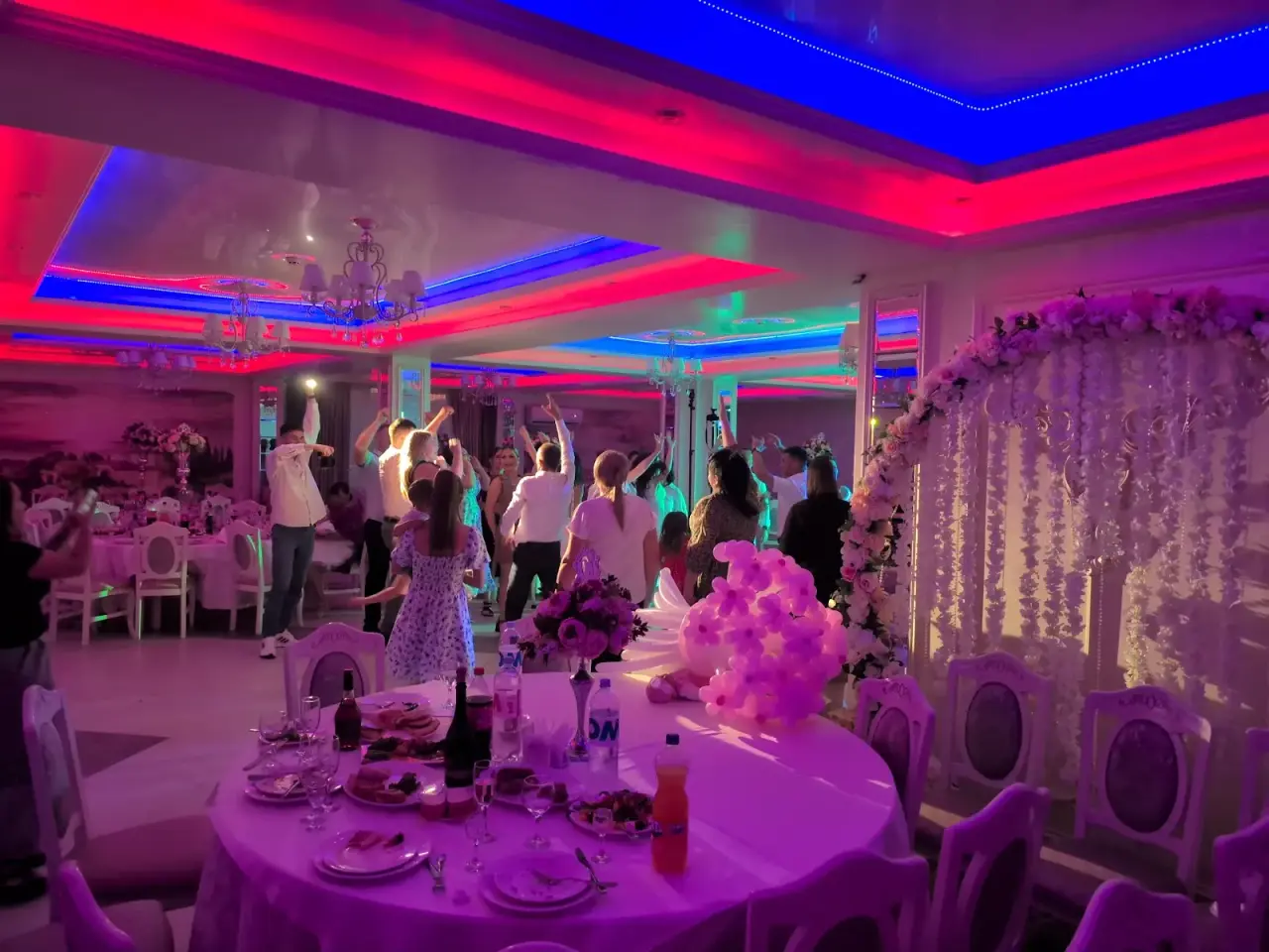 DRIVE karaoke & coffee BAR