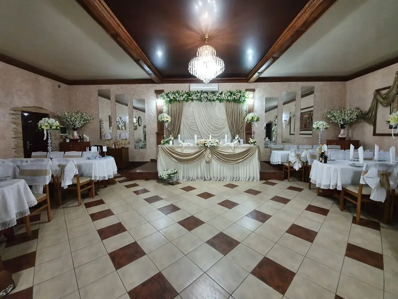 Hotel - Restaurant Dumbrava
