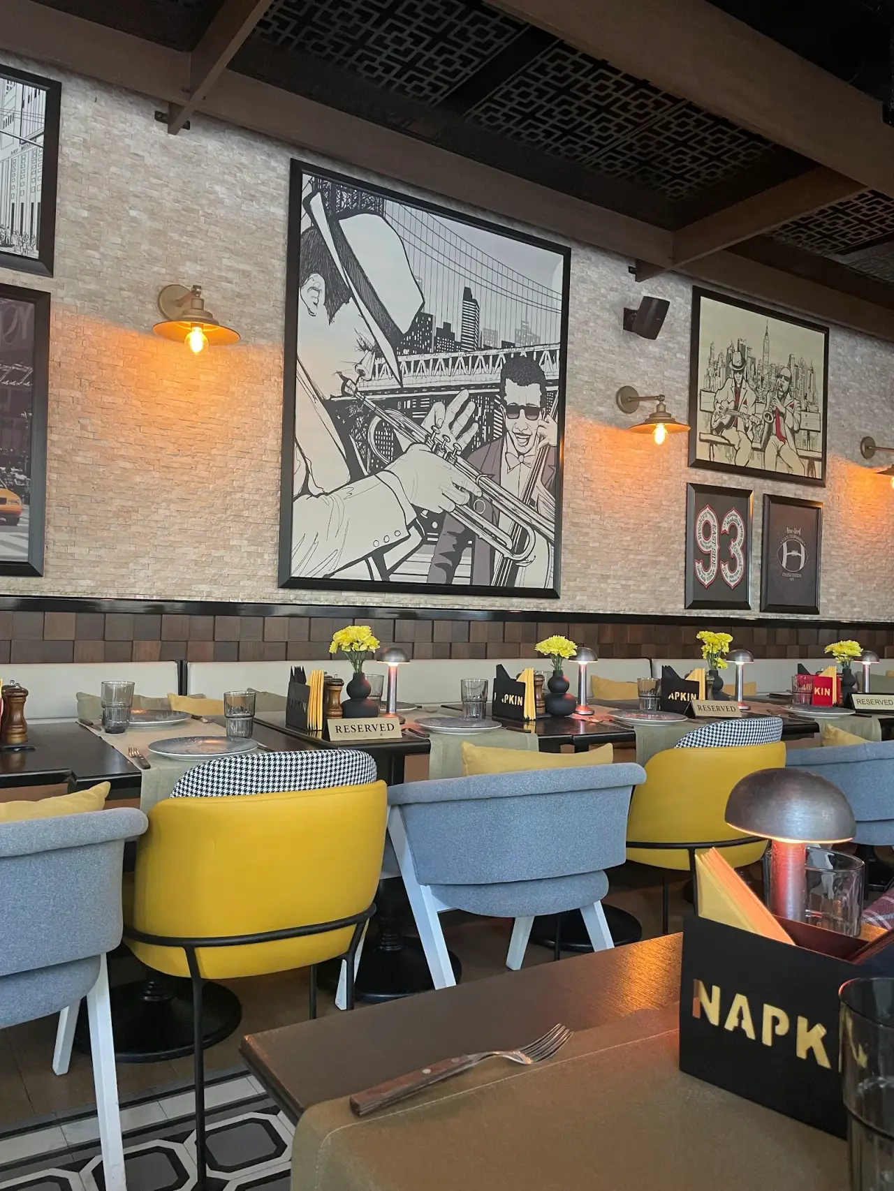 New York Restaurant & Bar