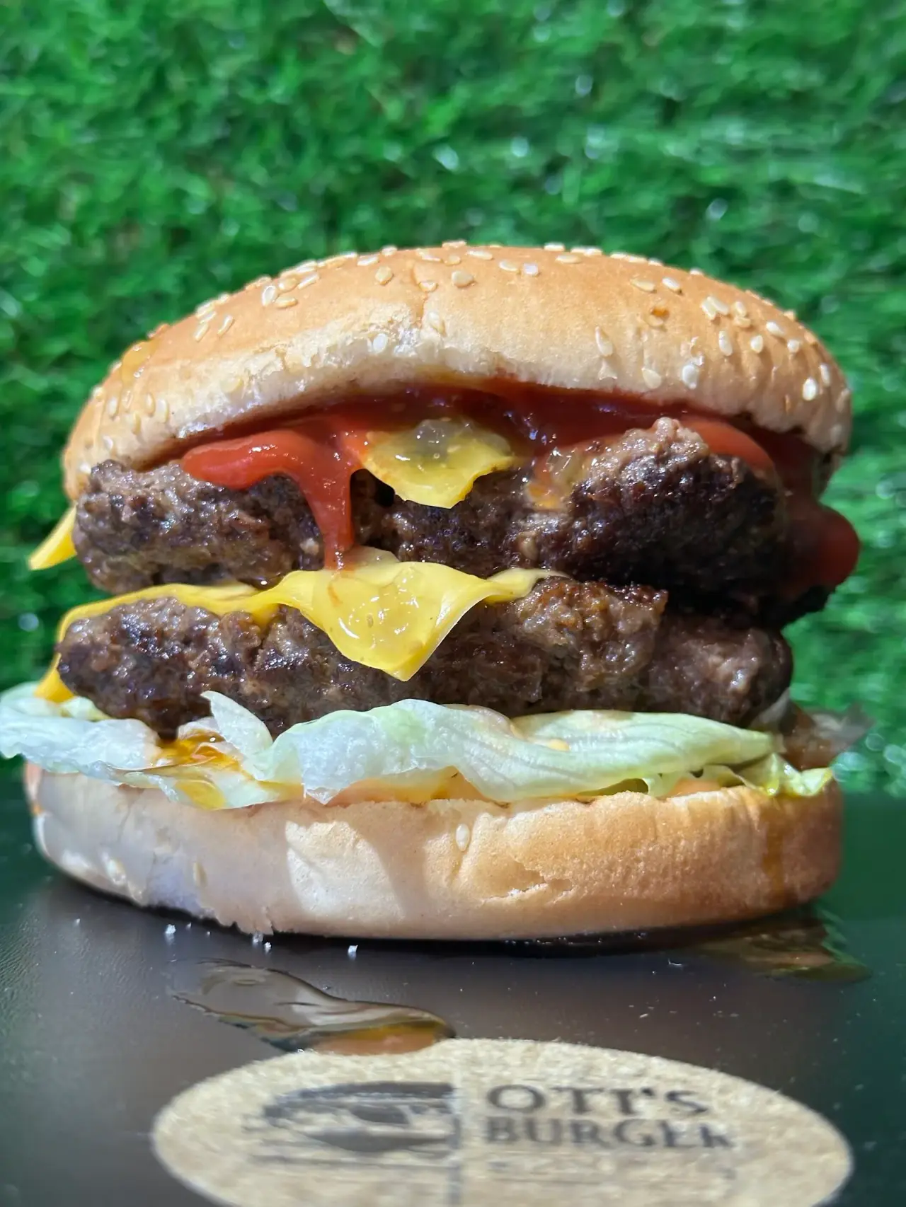 OTI’S BURGER