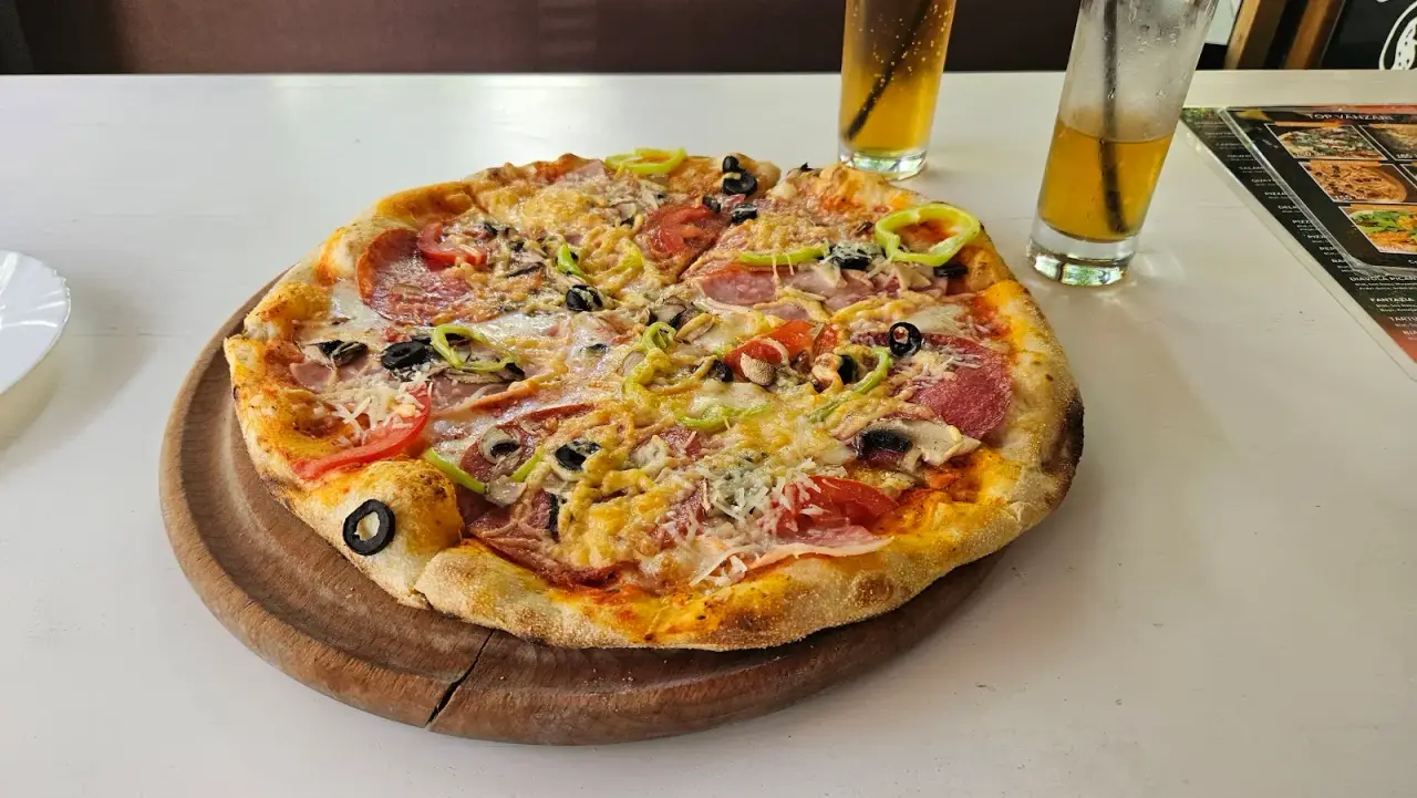 Pizza pe Vatră