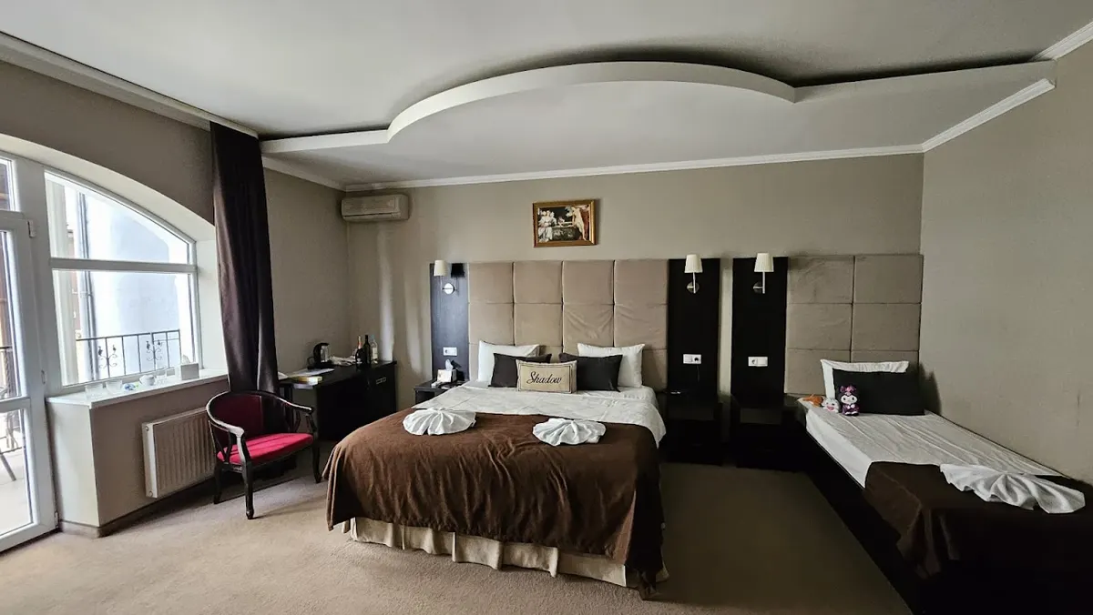 Shadow Hotel