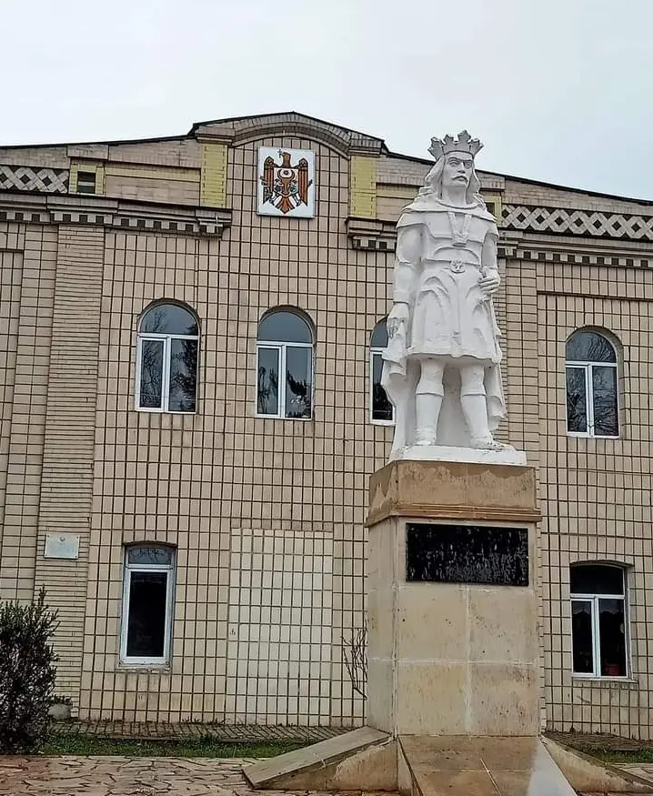 Edineț District